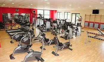 Manhattan Village Hotel 4*