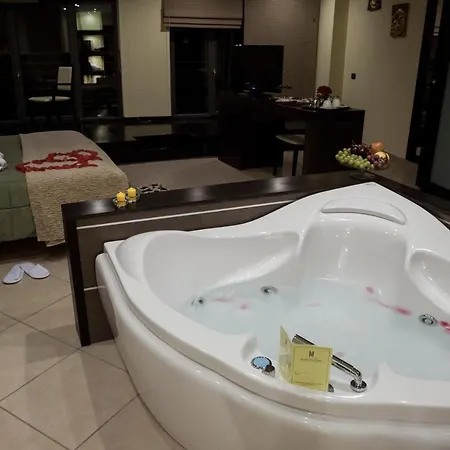 Hotel Manhattan Village 4*