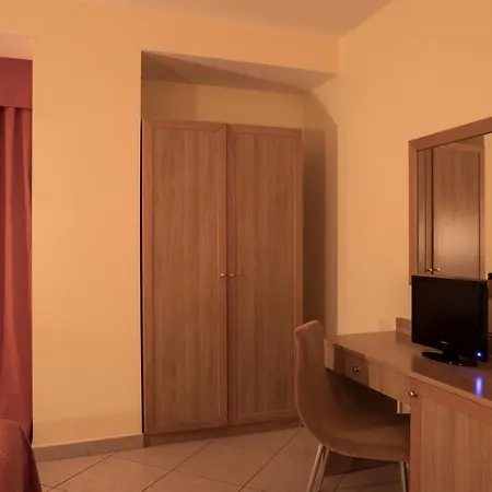 Manhattan Village Hotel