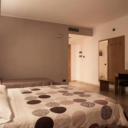 Hotel Manhattan Village Sulmona