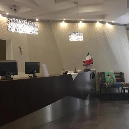 Hotel Manhattan Village Sulmona