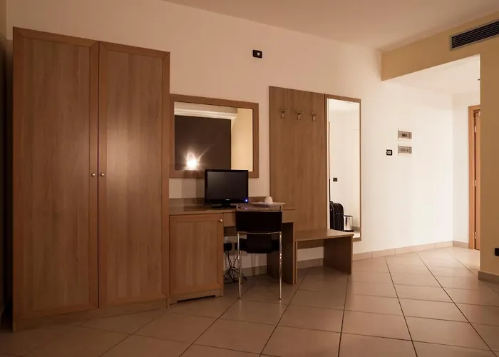 Hotel Manhattan Village Sulmona