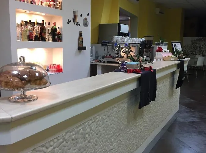 Manhattan Village 4*